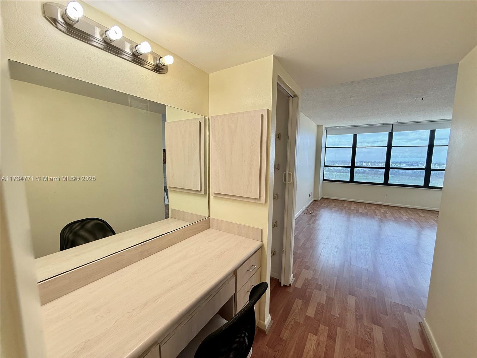 600 Three Islands Blvd #1707, Hallandale Beach, Florida image 11