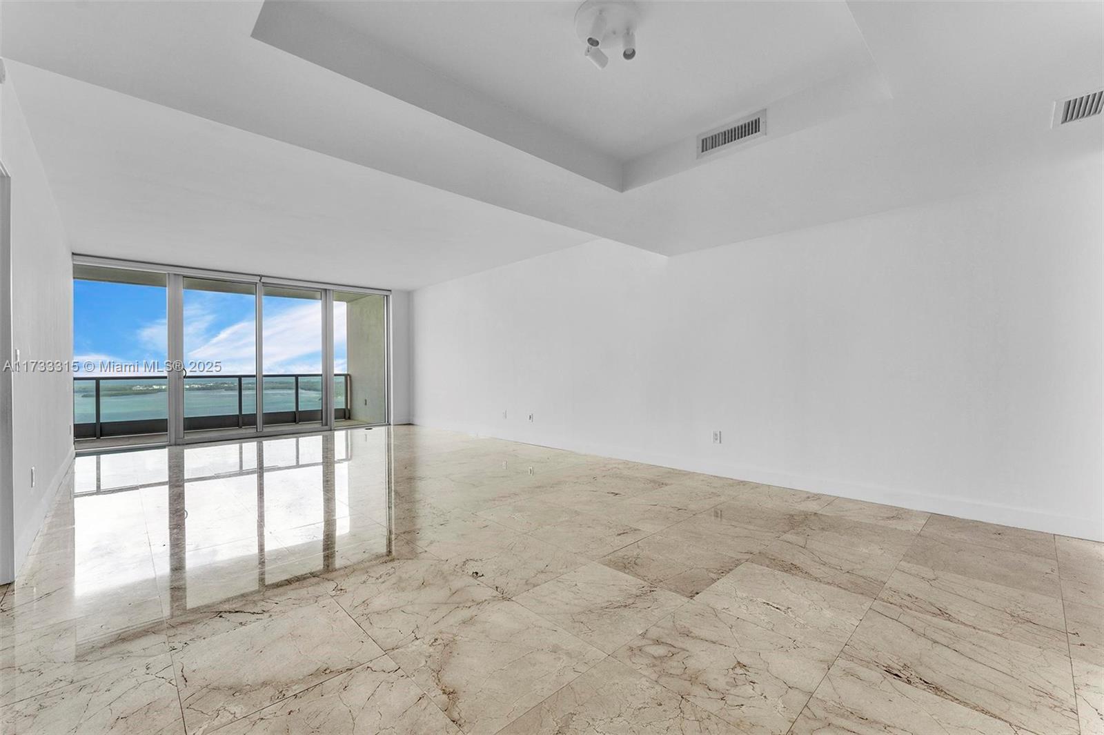 1331 Brickell Bay Dr #3807, Miami FL 33131