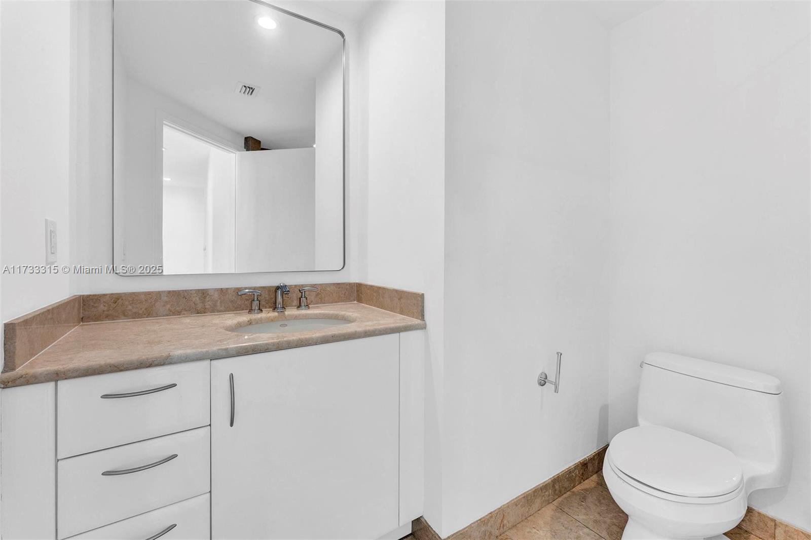 1331 Brickell Bay Dr #3807, Miami FL 33131