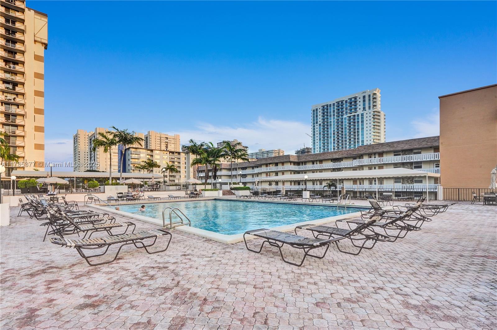 1865 S Ocean Dr #11J, Hallandale Beach, Florida image 21