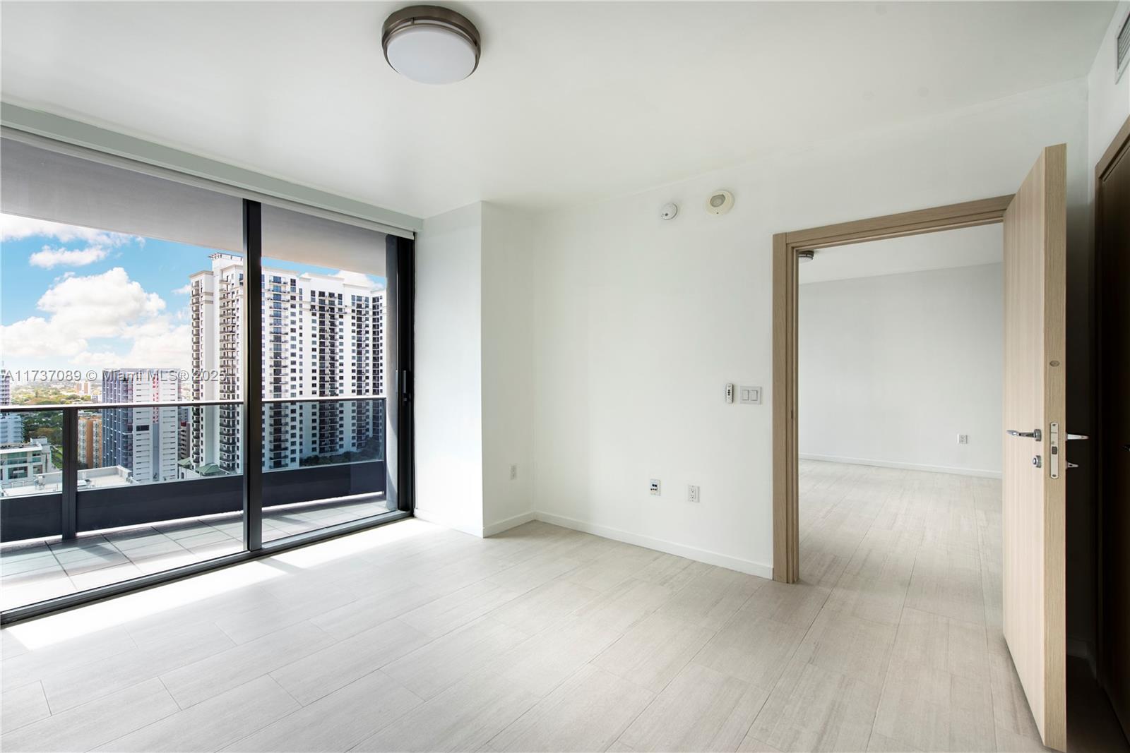 1000 Brickell Plz #2411, Miami FL 33131