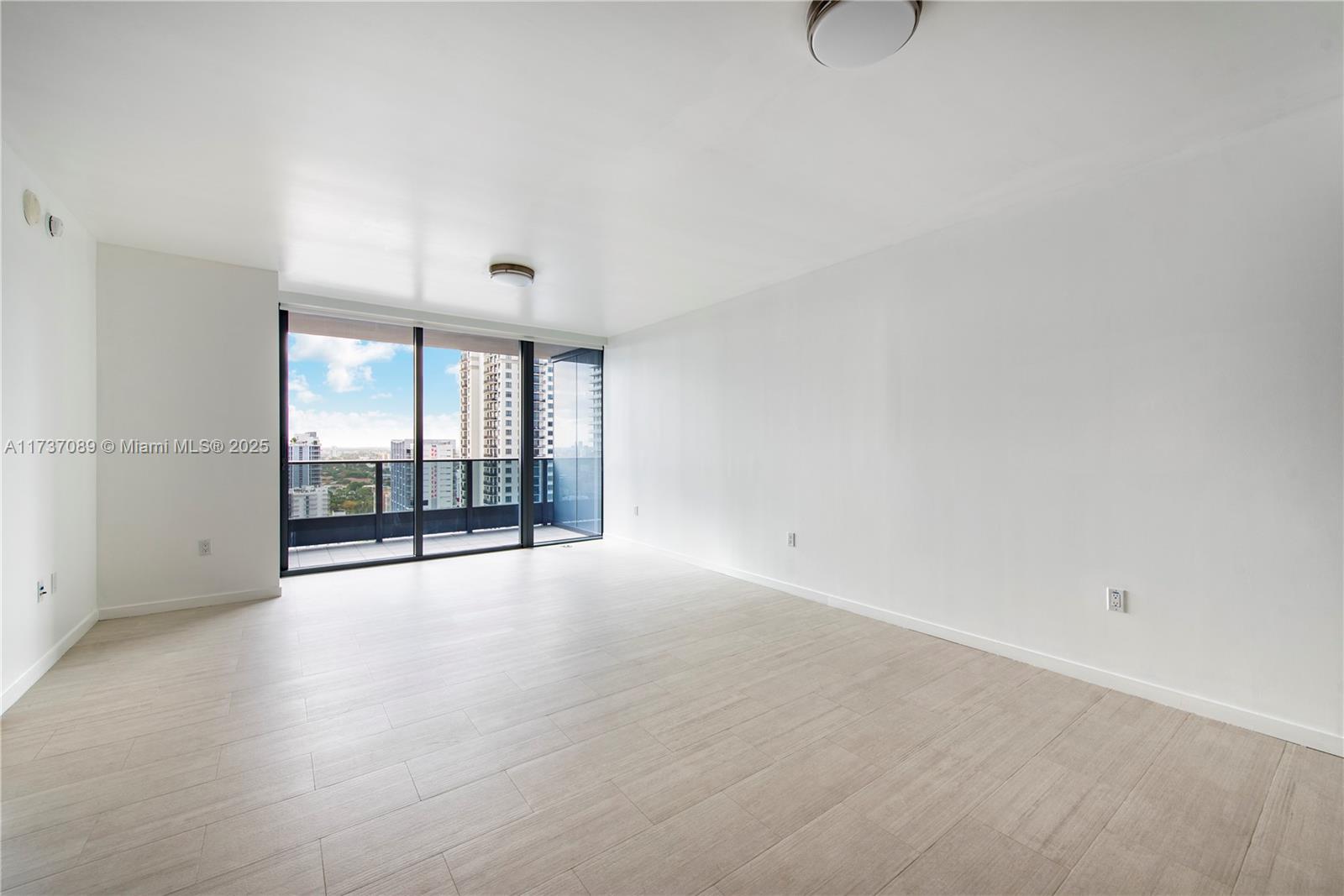1000 Brickell Plz #2411, Miami FL 33131