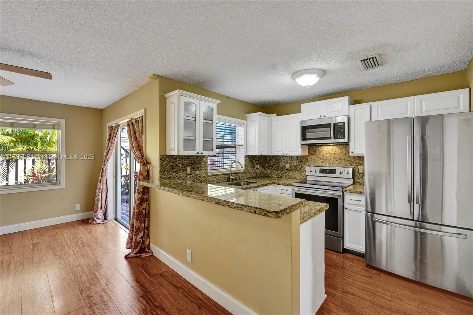 10801 NW 12th Pl, Plantation, Florida image 7