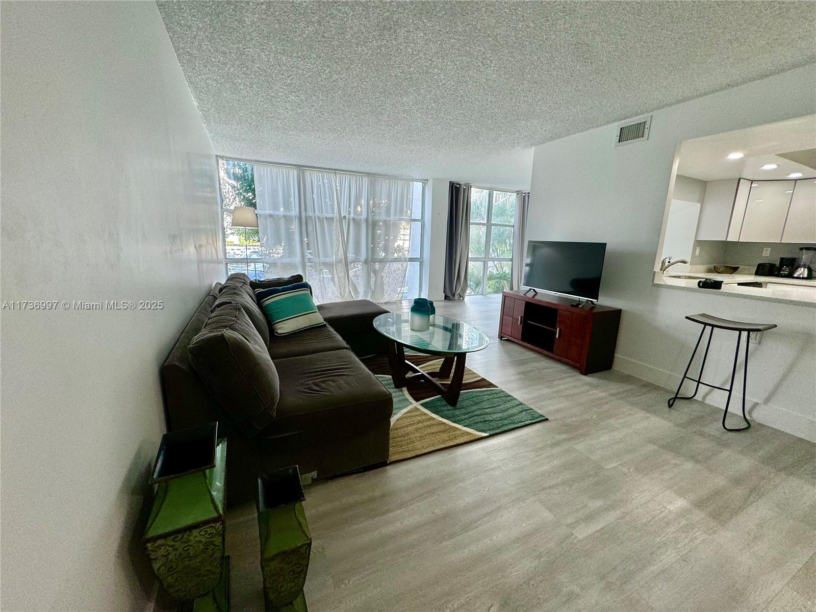 1000 Parkview Dr #202, Hallandale Beach, Florida image 34