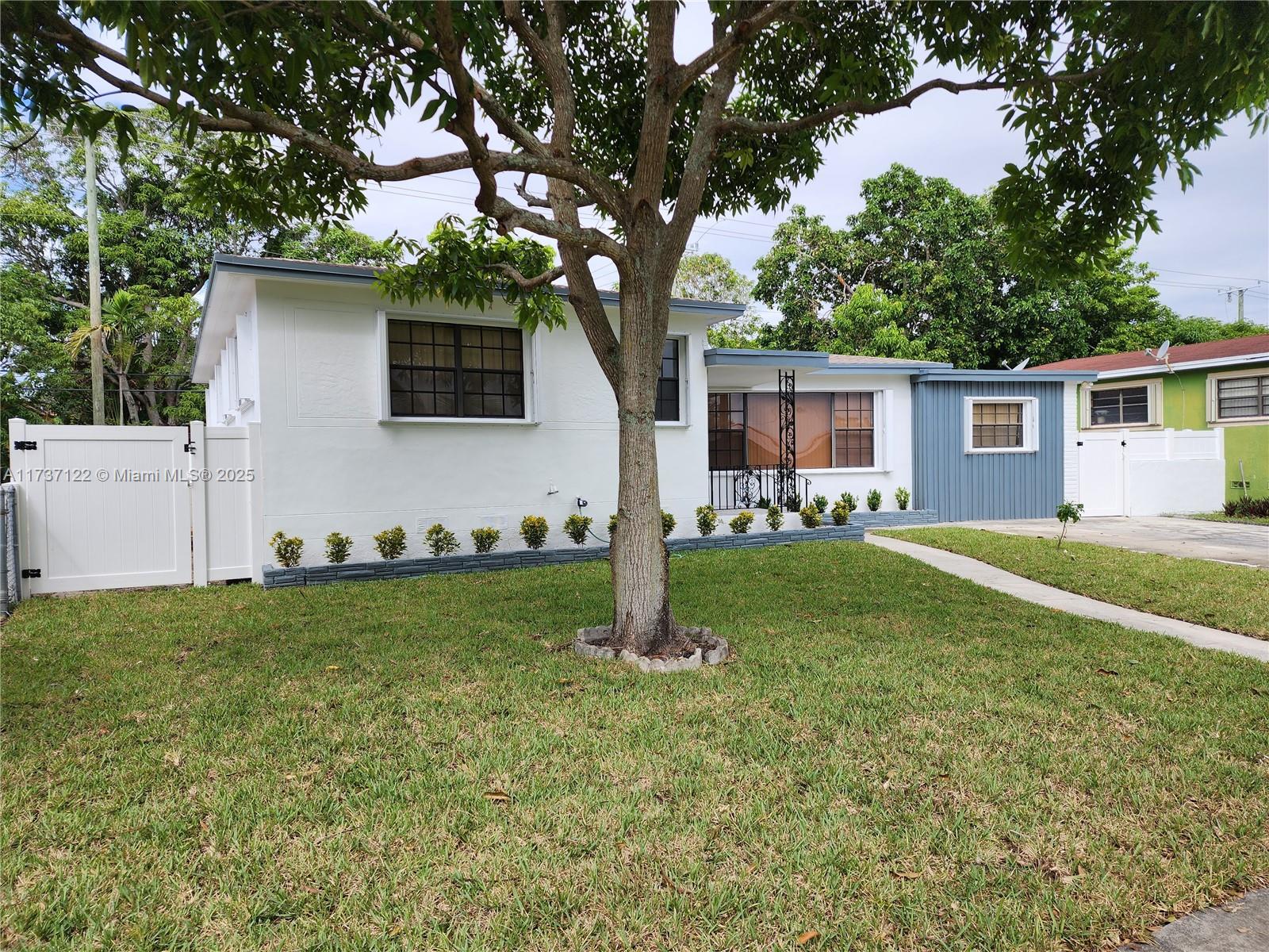 12620 Miami Ct, North Miami, Florida 33161