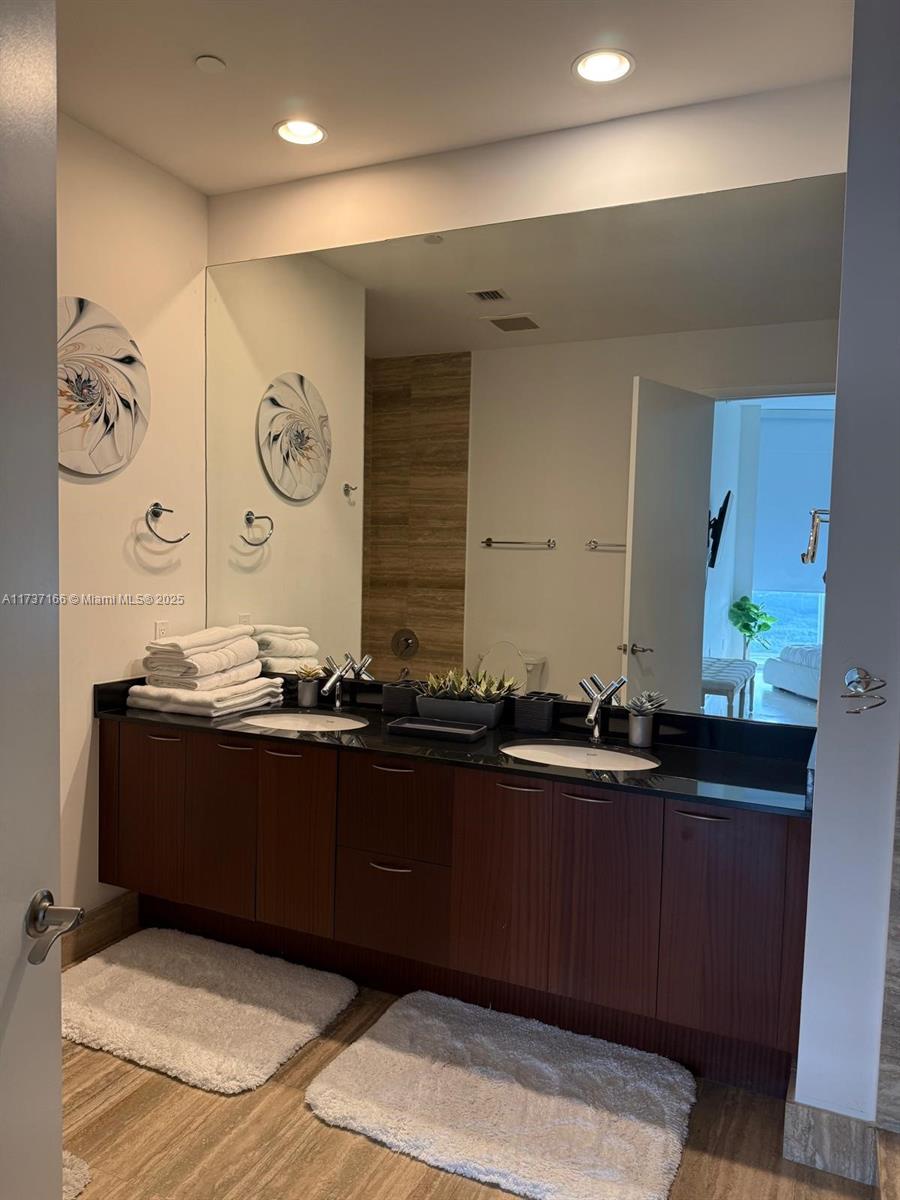 15901 Collins Ave #3505, Sunny Isles Beach FL 33160