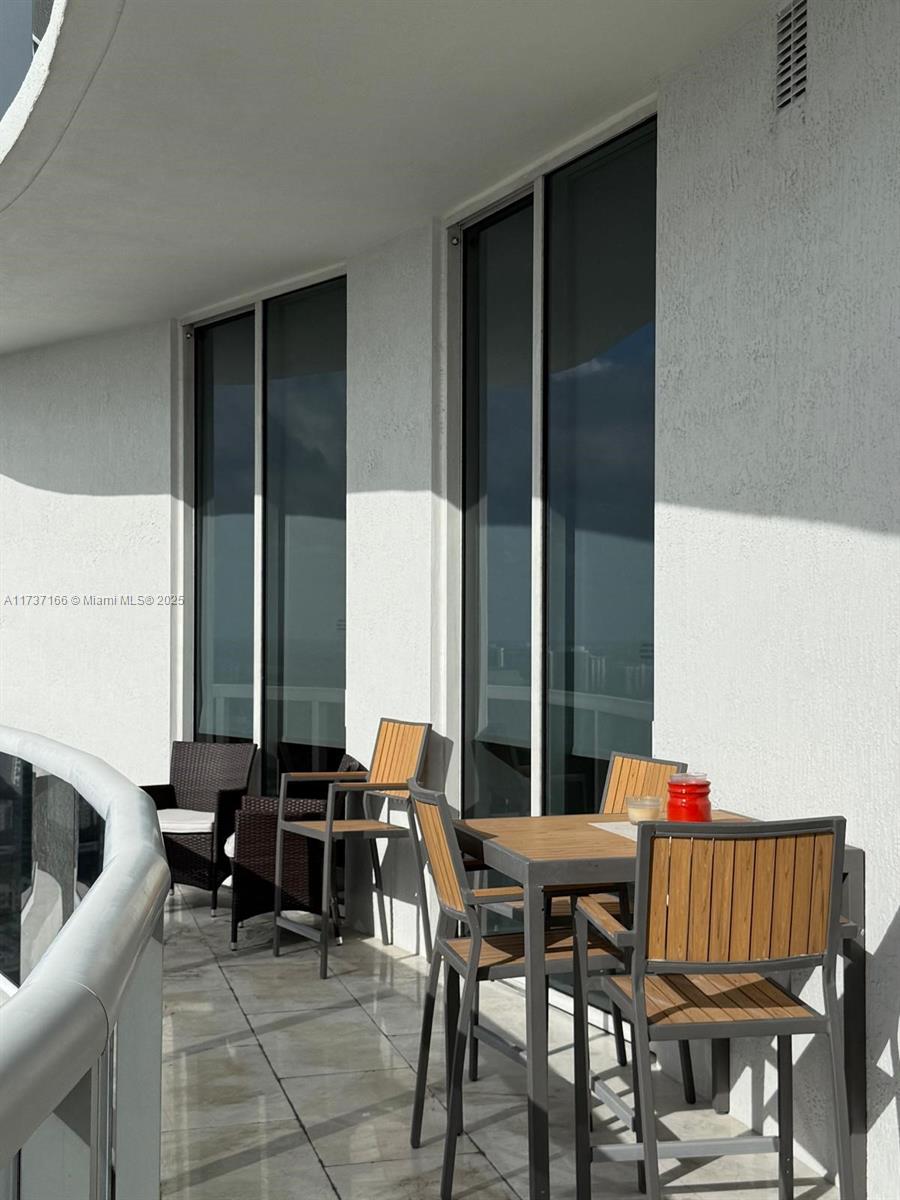 15901 Collins Ave #3505, Sunny Isles Beach FL 33160