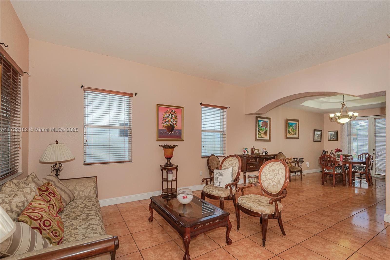 8767 NW 139th Ter, Miami Lakes, Florida image 11