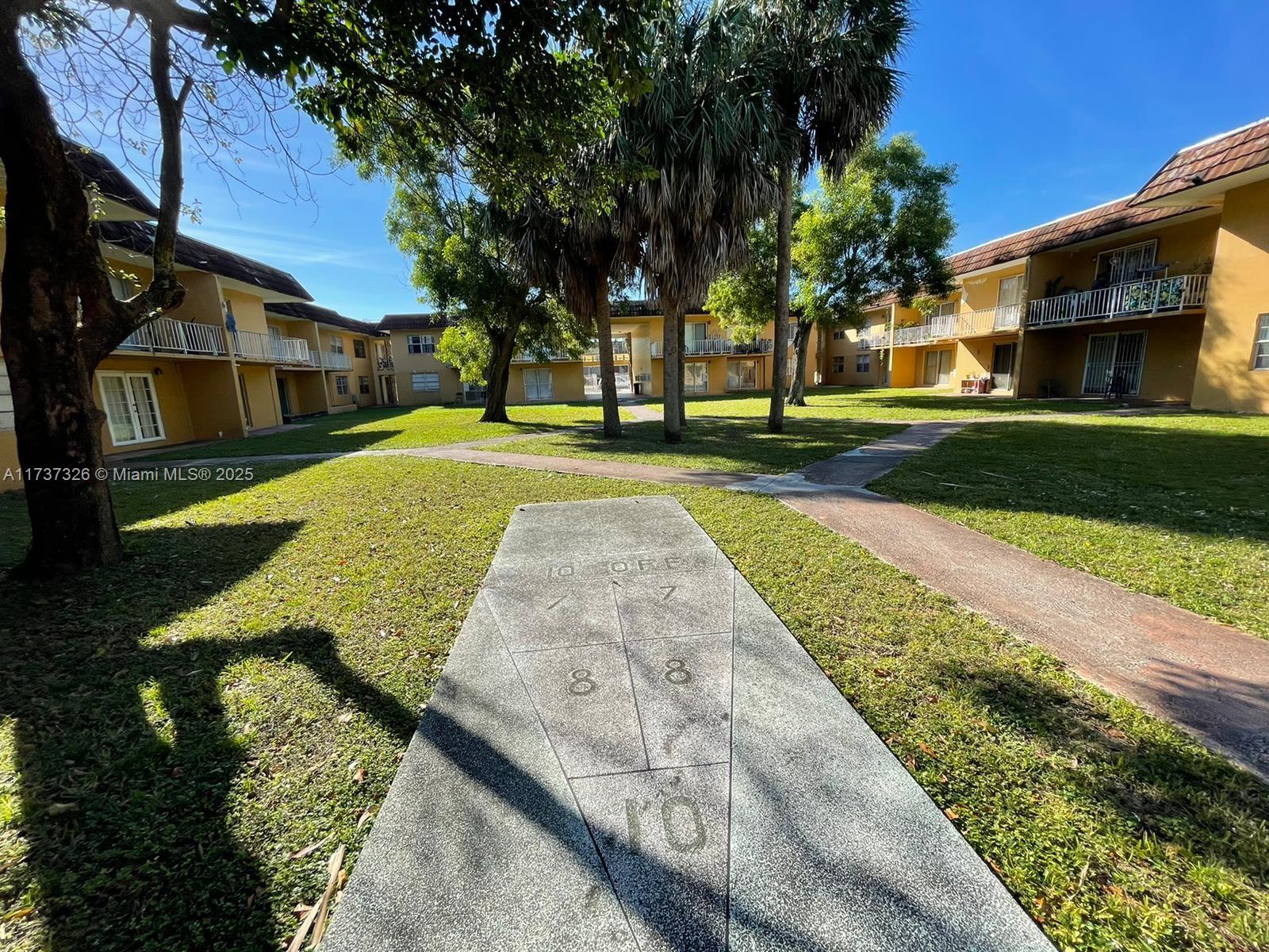 505 NW 177th St #131, Miami Gardens, Florida image 13