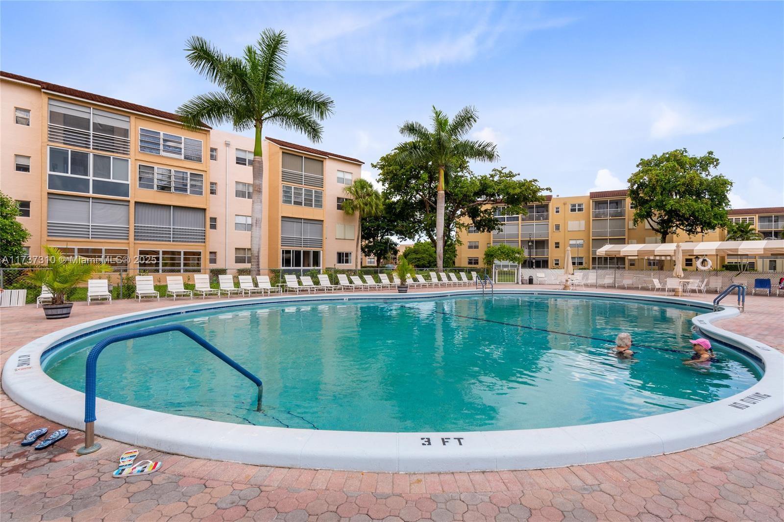 2801 Somerset Dr #212, Lauderdale Lakes, Florida image 9