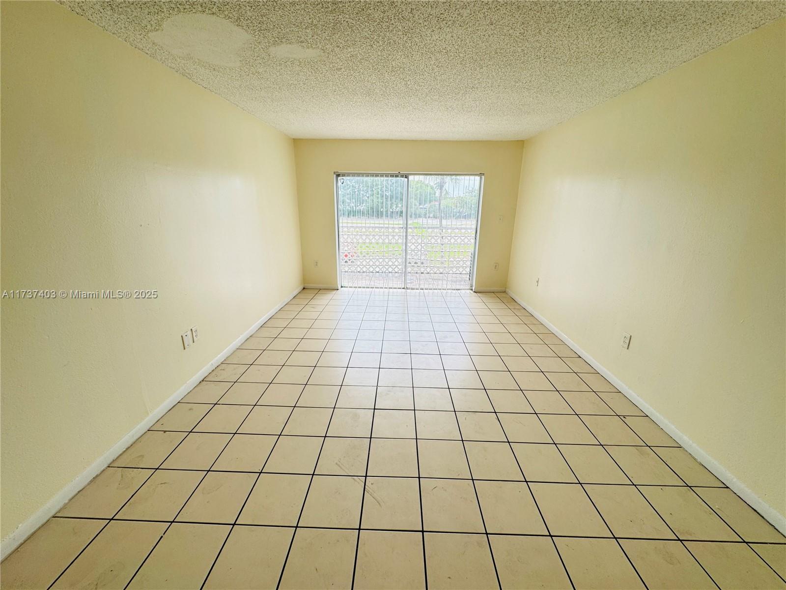 3610 NW 21st St #205, Lauderdale Lakes, Florida image 2