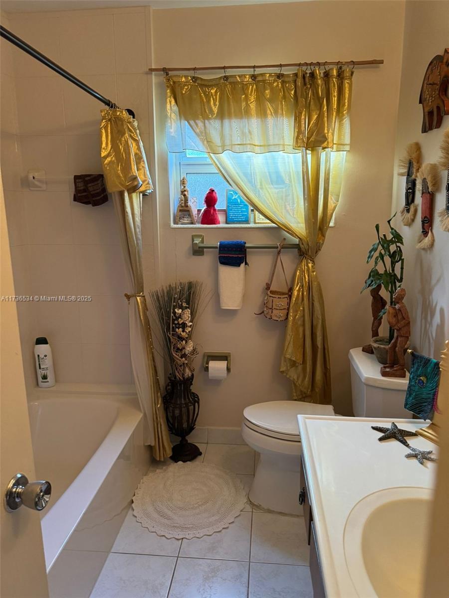 2201 NW 34th Ave, Lauderdale Lakes, Florida image 10