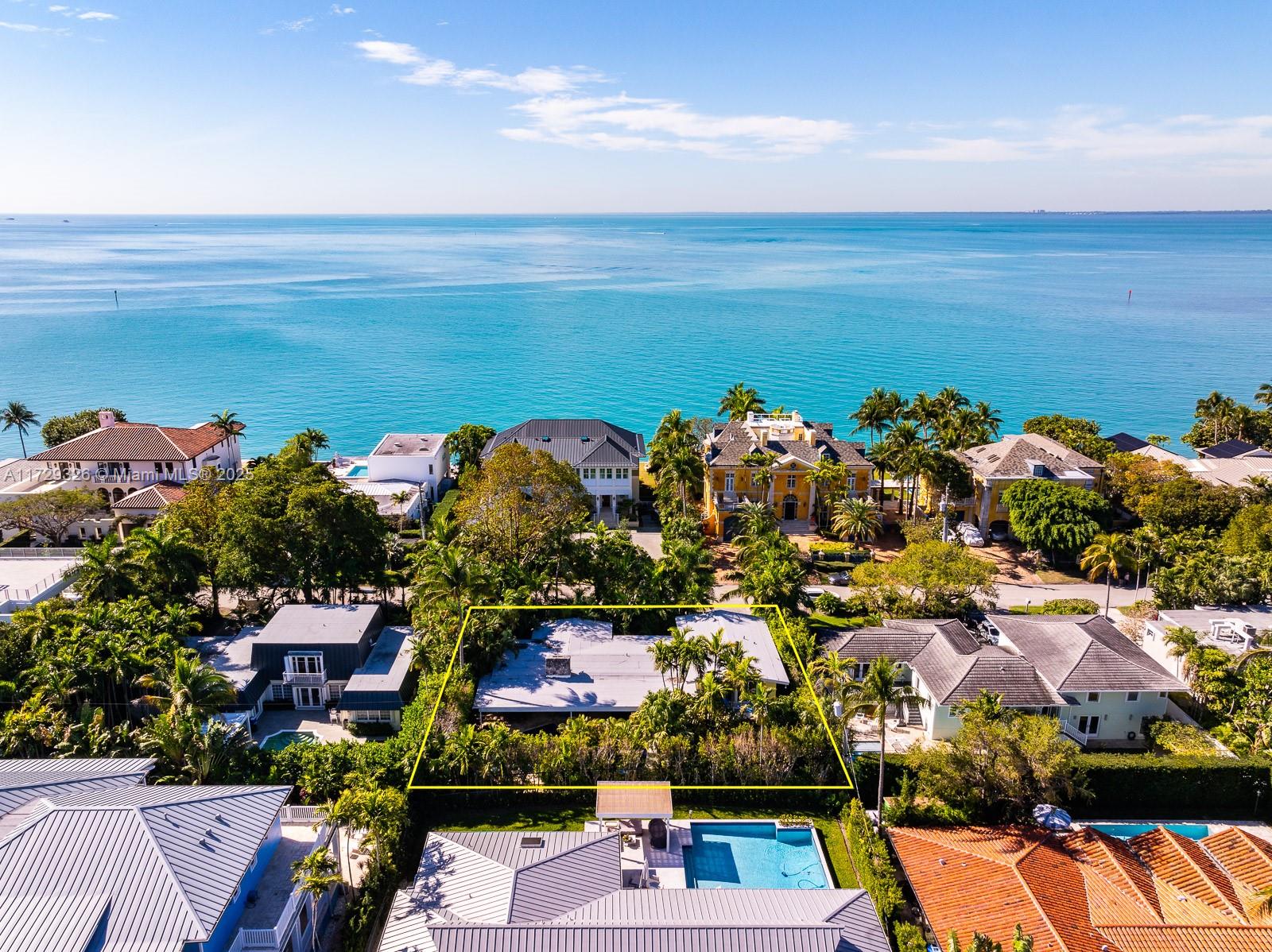 669 S Mashta Dr  For Sale A11729326, FL
