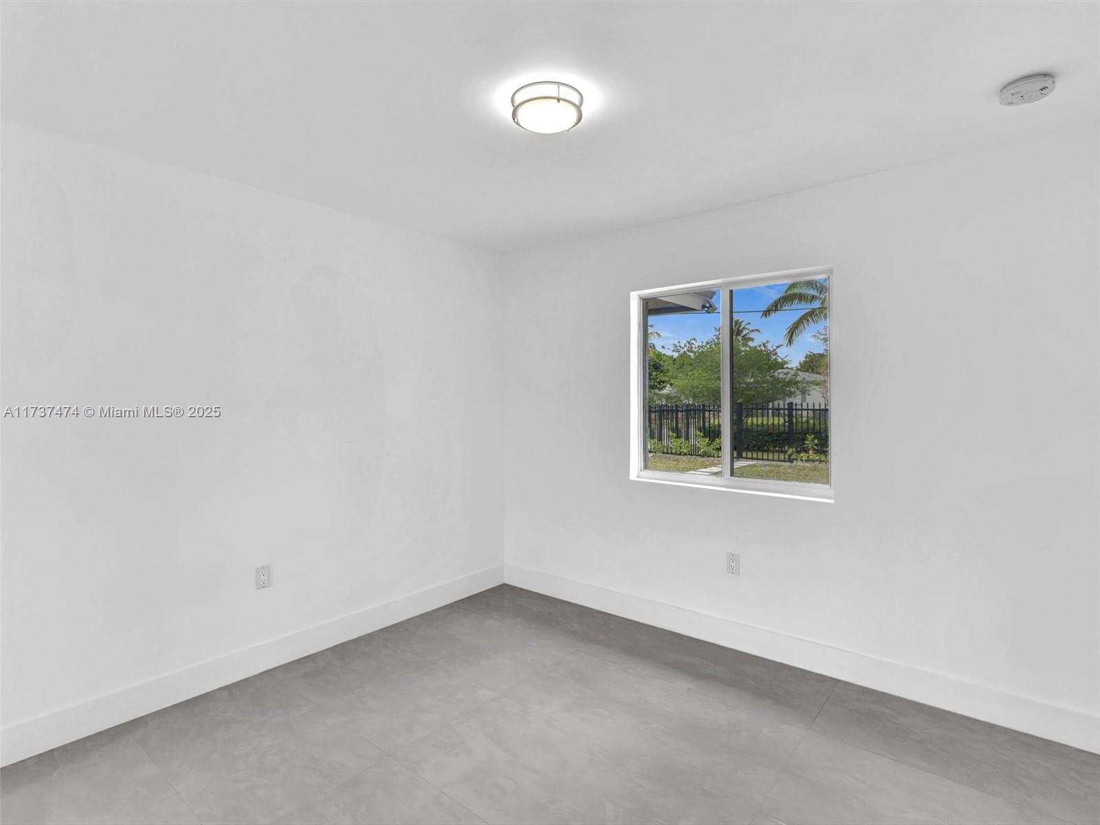 1140 NE 139th St, North Miami, Florida image 42