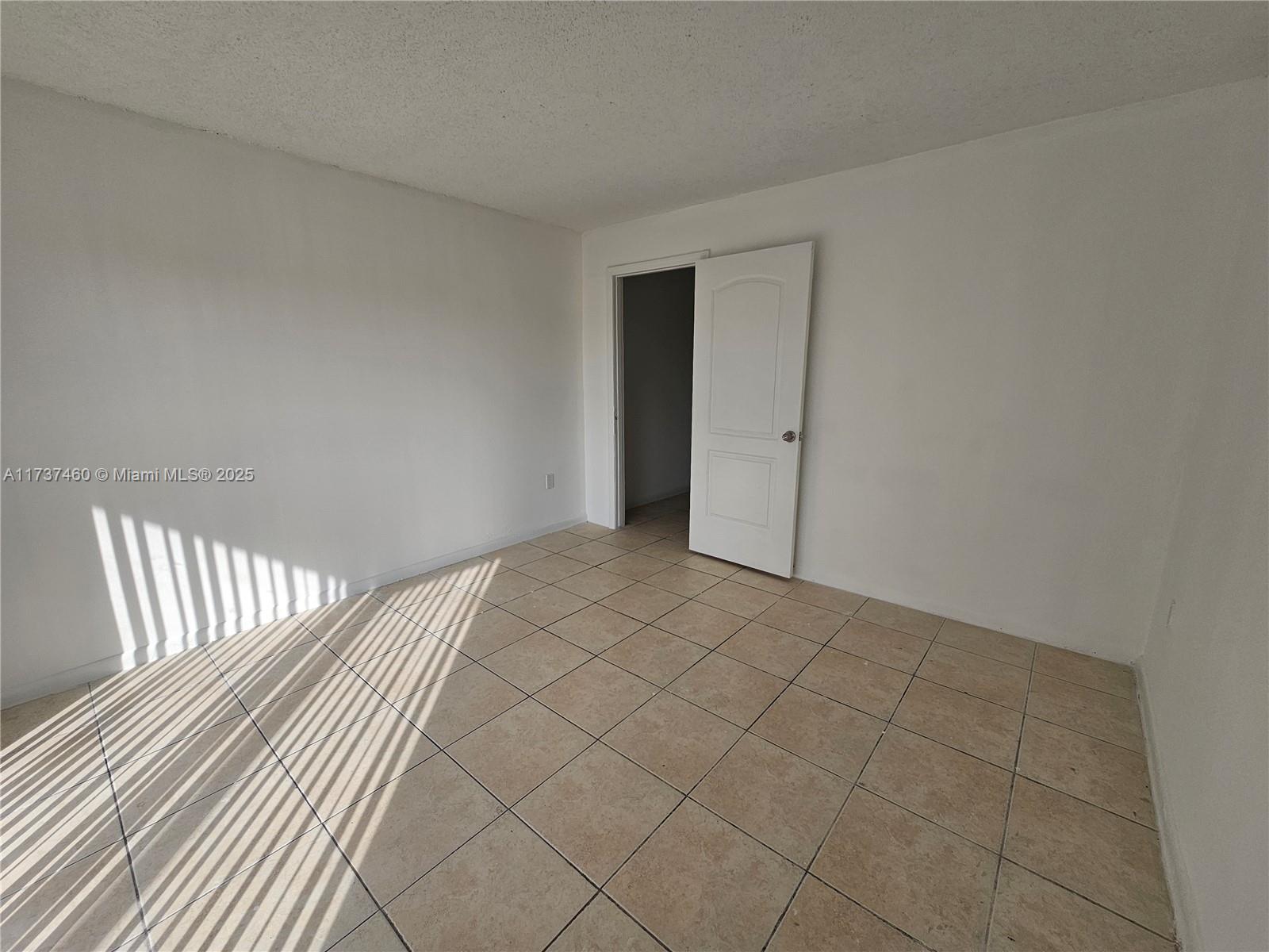 3610 NW 21st St #206, Lauderdale Lakes, Florida image 5