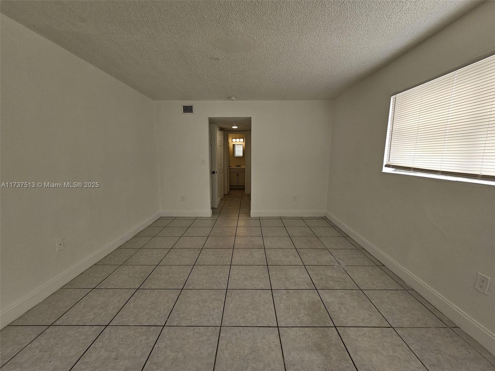 3710 NW 21st St #310, Lauderdale Lakes, Florida image 12