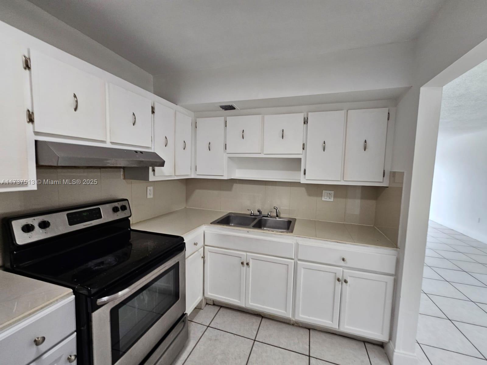 3710 NW 21st St #310, Lauderdale Lakes, Florida image 5