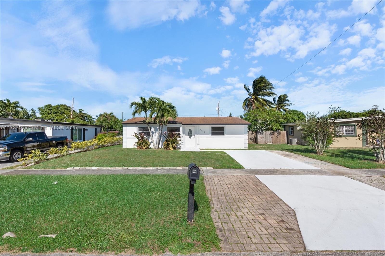 5353 Harriet Pl, West Palm Beach, Florida image 3