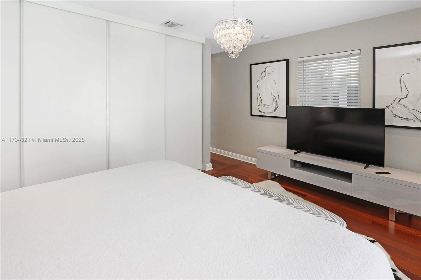 Listing Photo 22