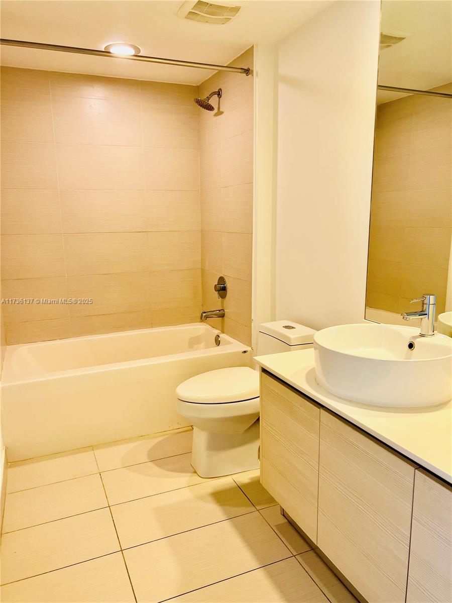 4250 Biscayne Blvd #1018, Miami FL 33137