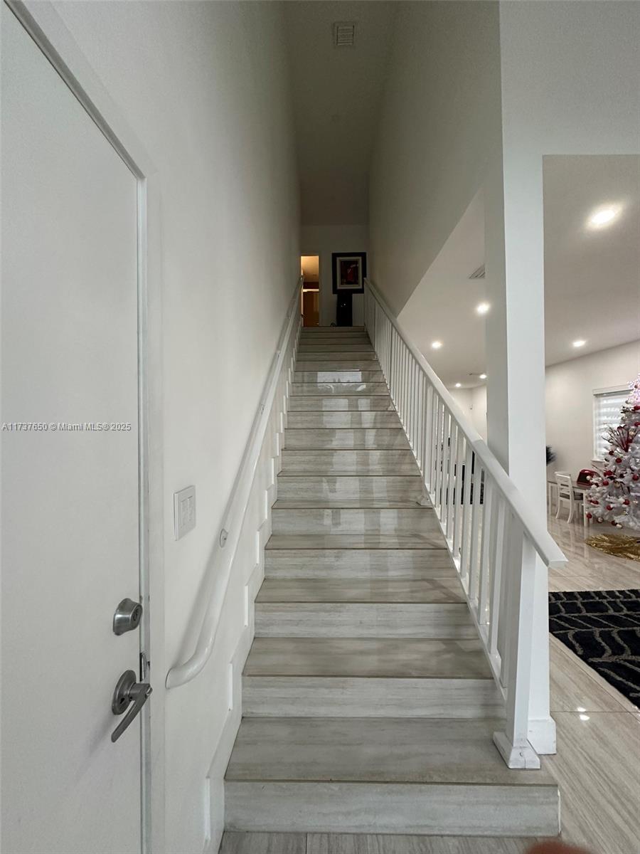 10290 SW 7th Ter, Sweetwater, Florida image 40