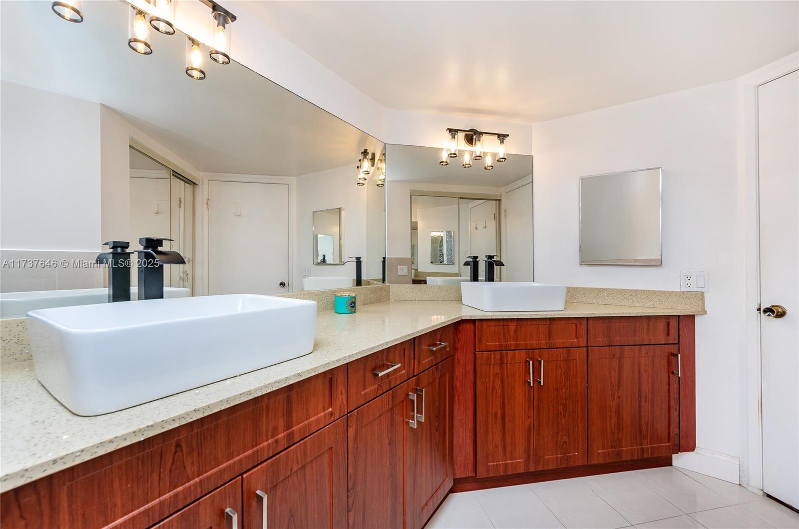 15579 N Miami Lakeway N #208, Miami Lakes, Florida image 25
