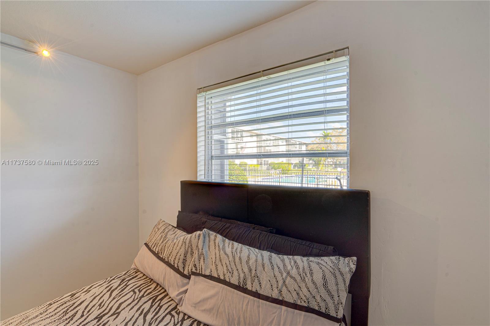 700 Layne Blvd #113, Hallandale Beach, Florida image 20