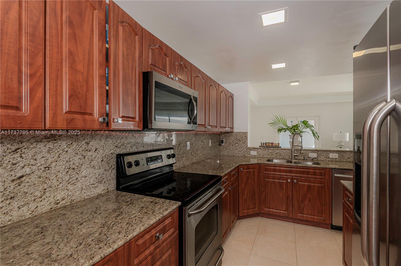 1712 Mayo St, Hollywood, Florida image 14