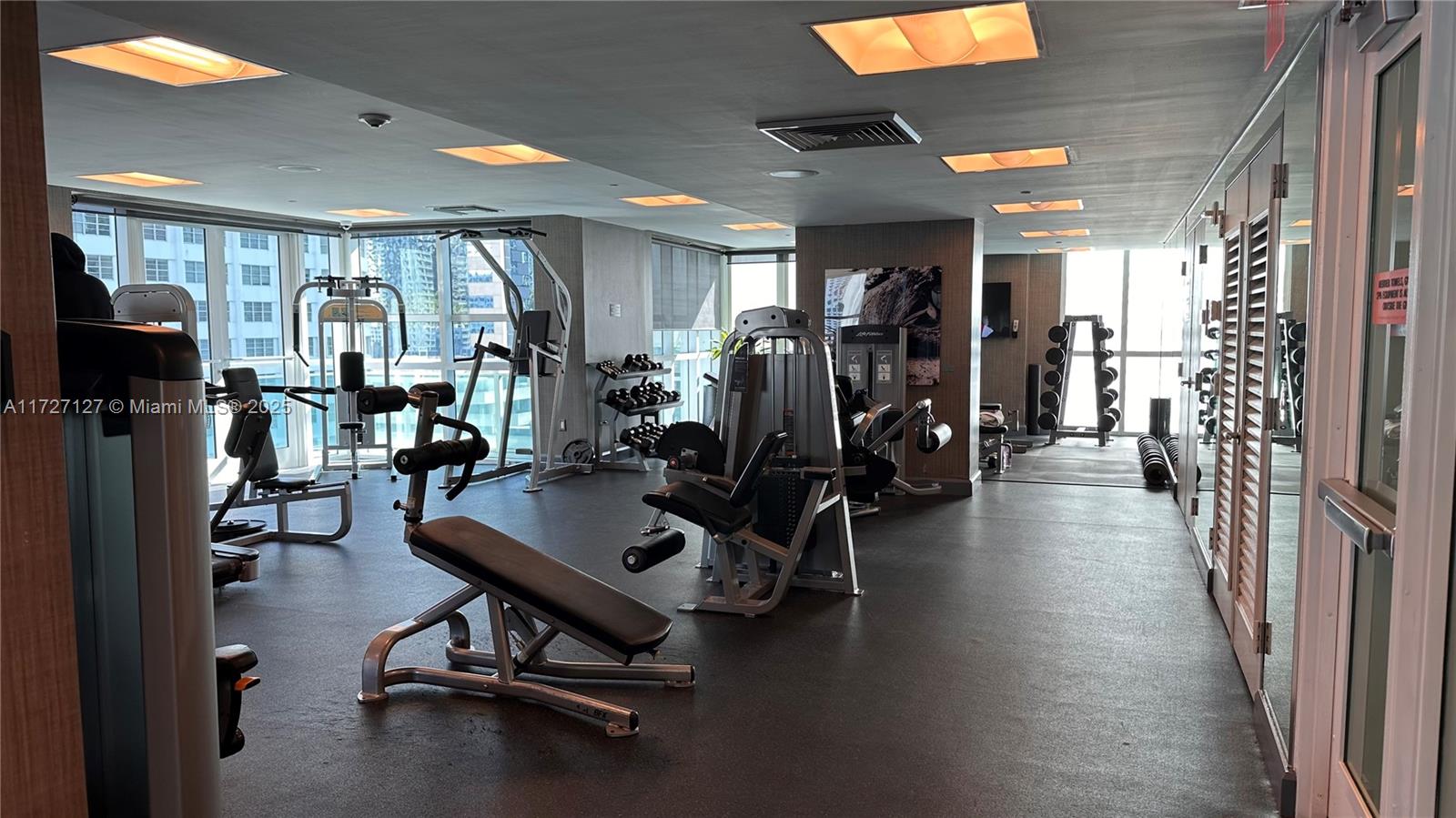 950 Brickell Bay Dr #3403, Miami, Florida image 15