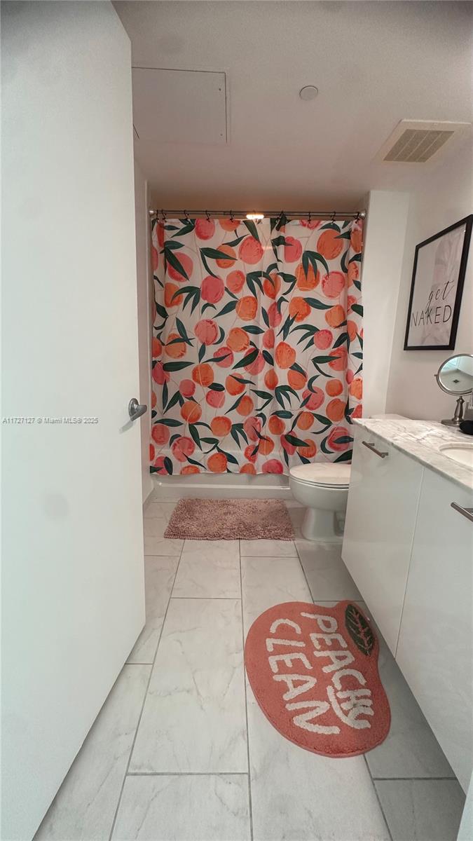 950 Brickell Bay Dr #3403, Miami, Florida image 8