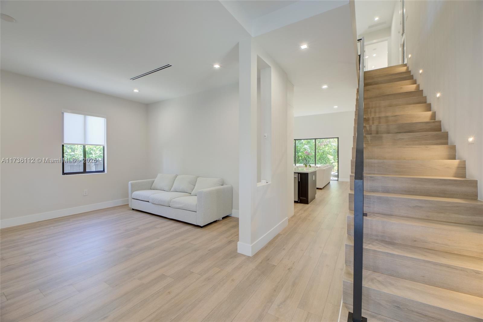 3480 Oak Ave, Coconut Grove, Florida image 26