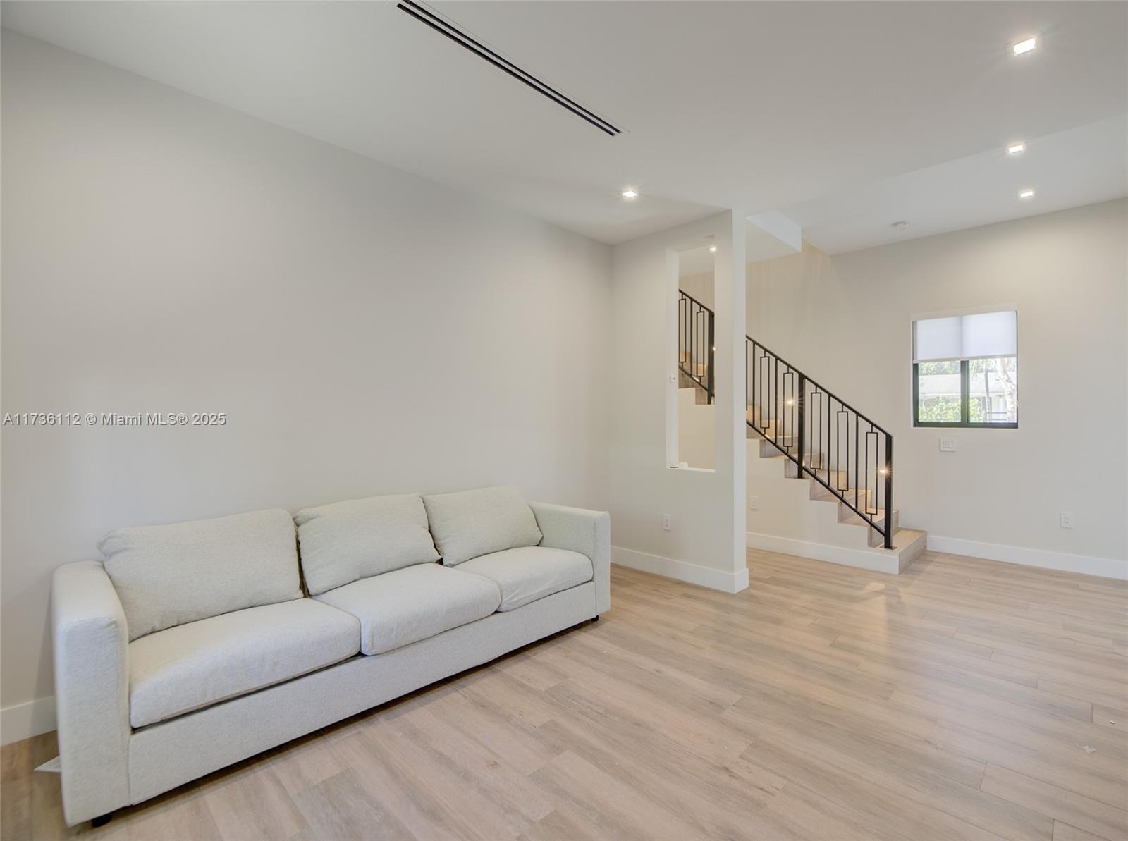 3480 Oak Ave, Coconut Grove, Florida image 28