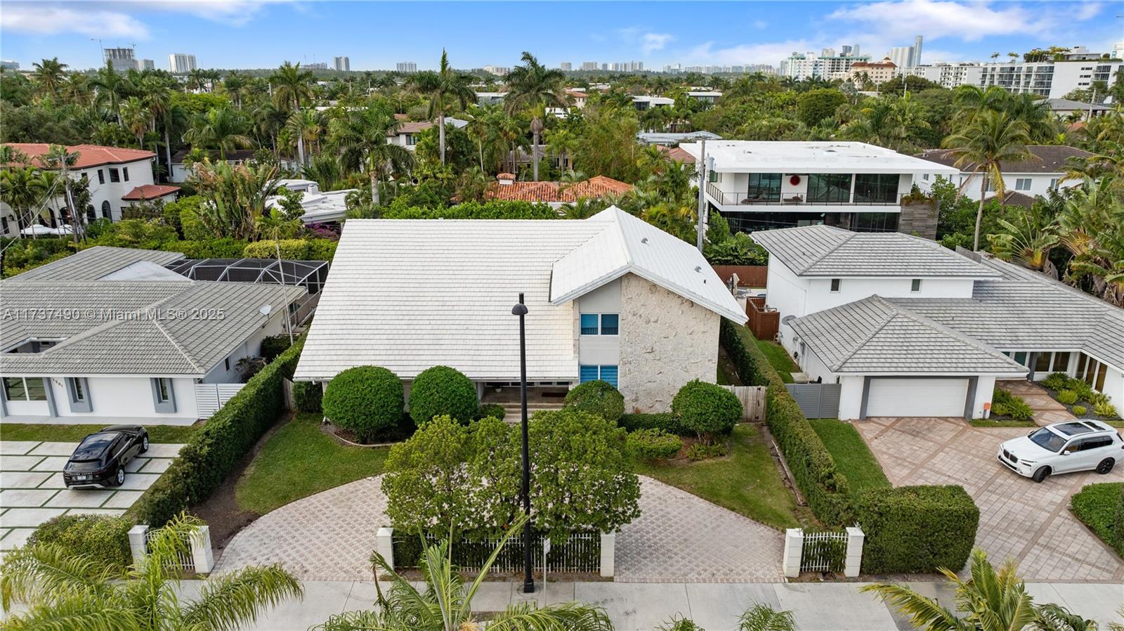 1251 Kane Concourse, Bay Harbor Islands, Florida image 1