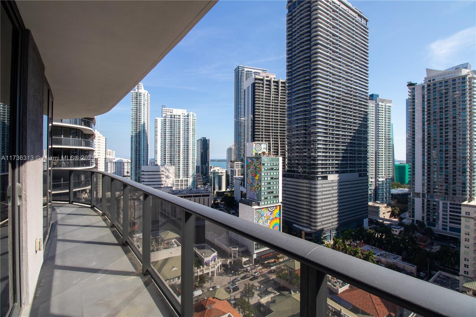 55 SW 9th St #1903, Miami FL 33130