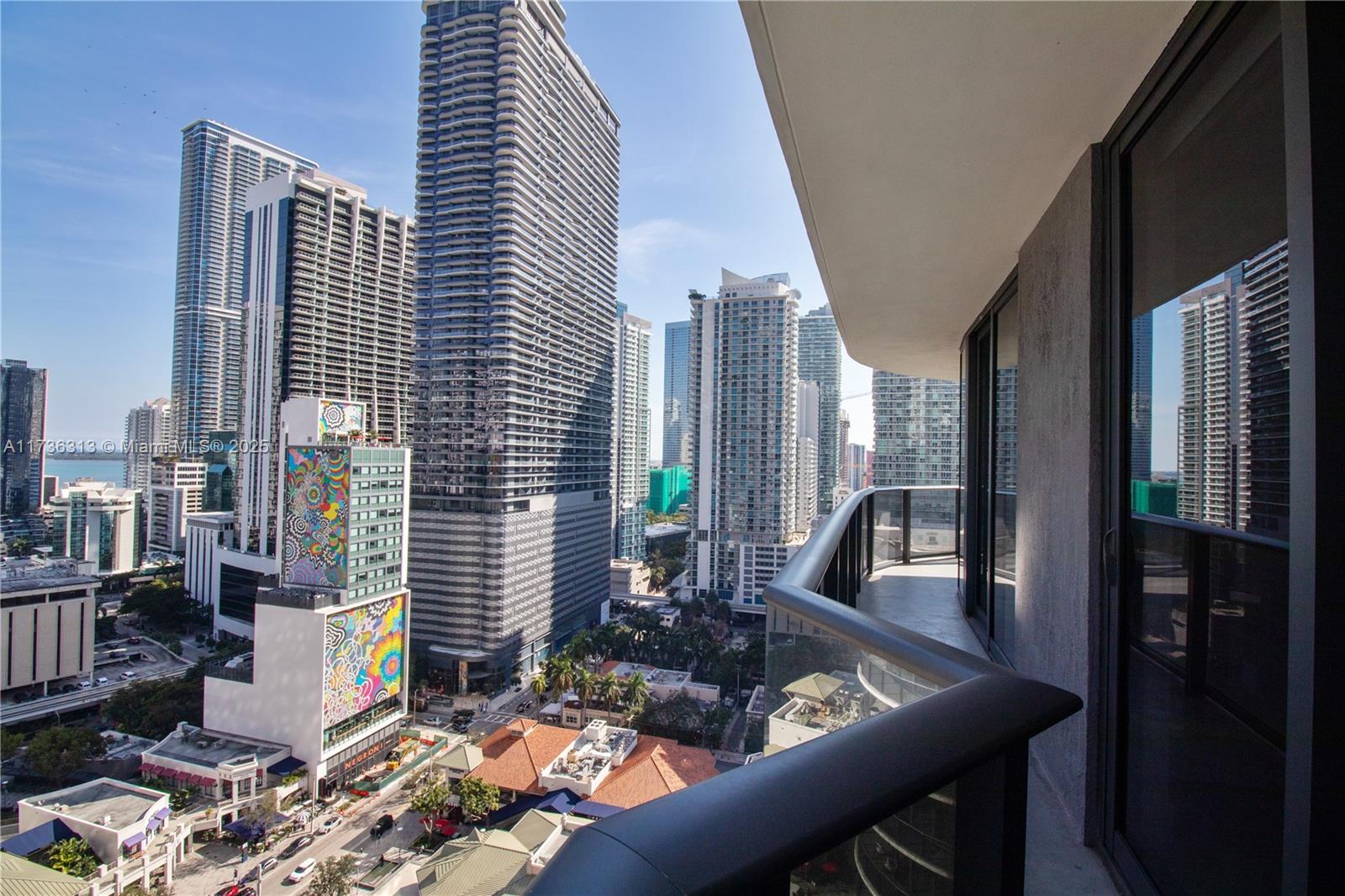 55 SW 9th St #1903, Miami FL 33130