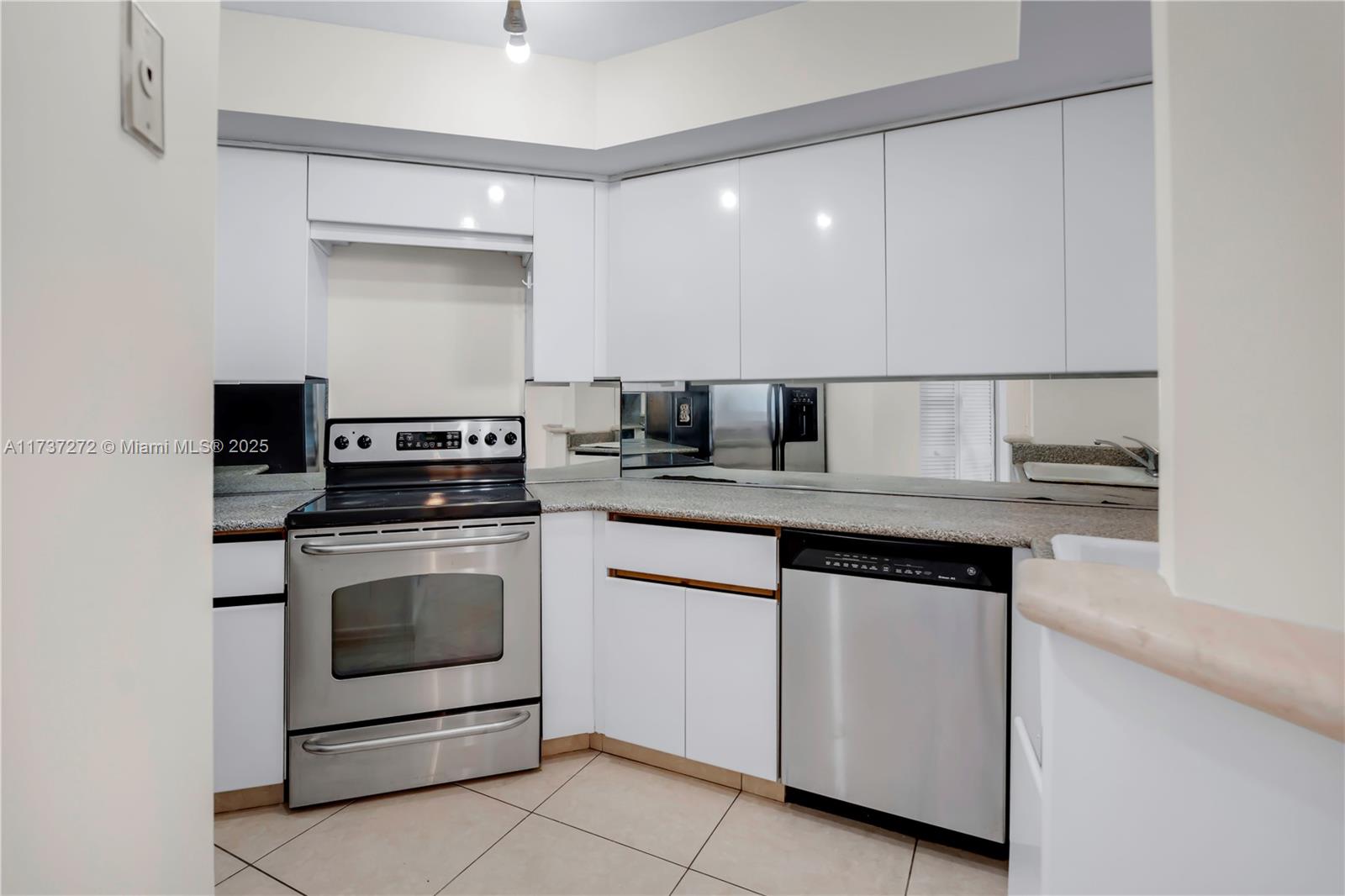 6767 Collins Ave #1907, Miami Beach, Florida image 3