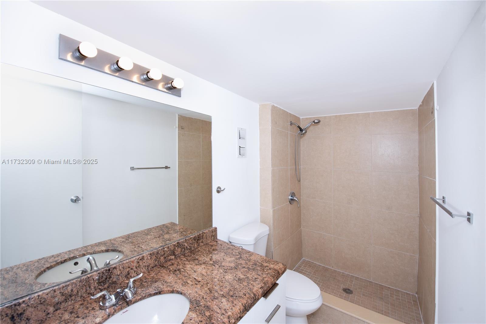 16950 W Dixie Hwy #B320, North Miami Beach, Florida image 12