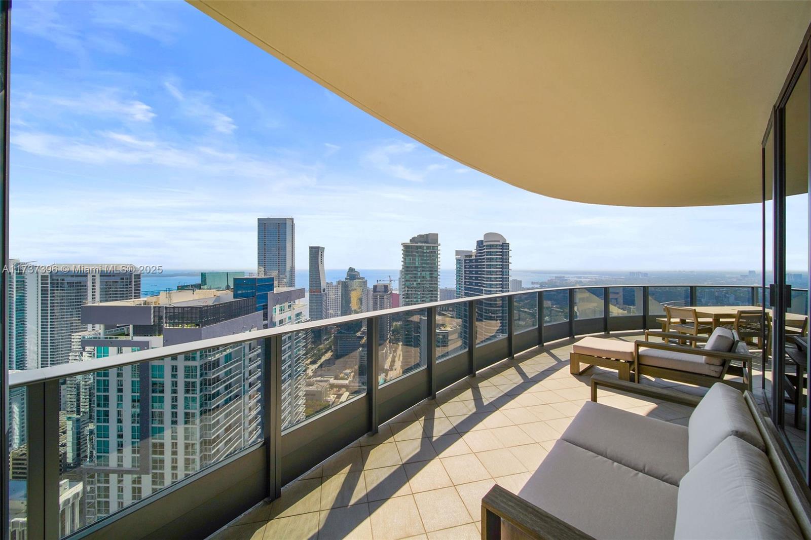 1000 Brickell Plaza #PH5002, Miami FL 33131