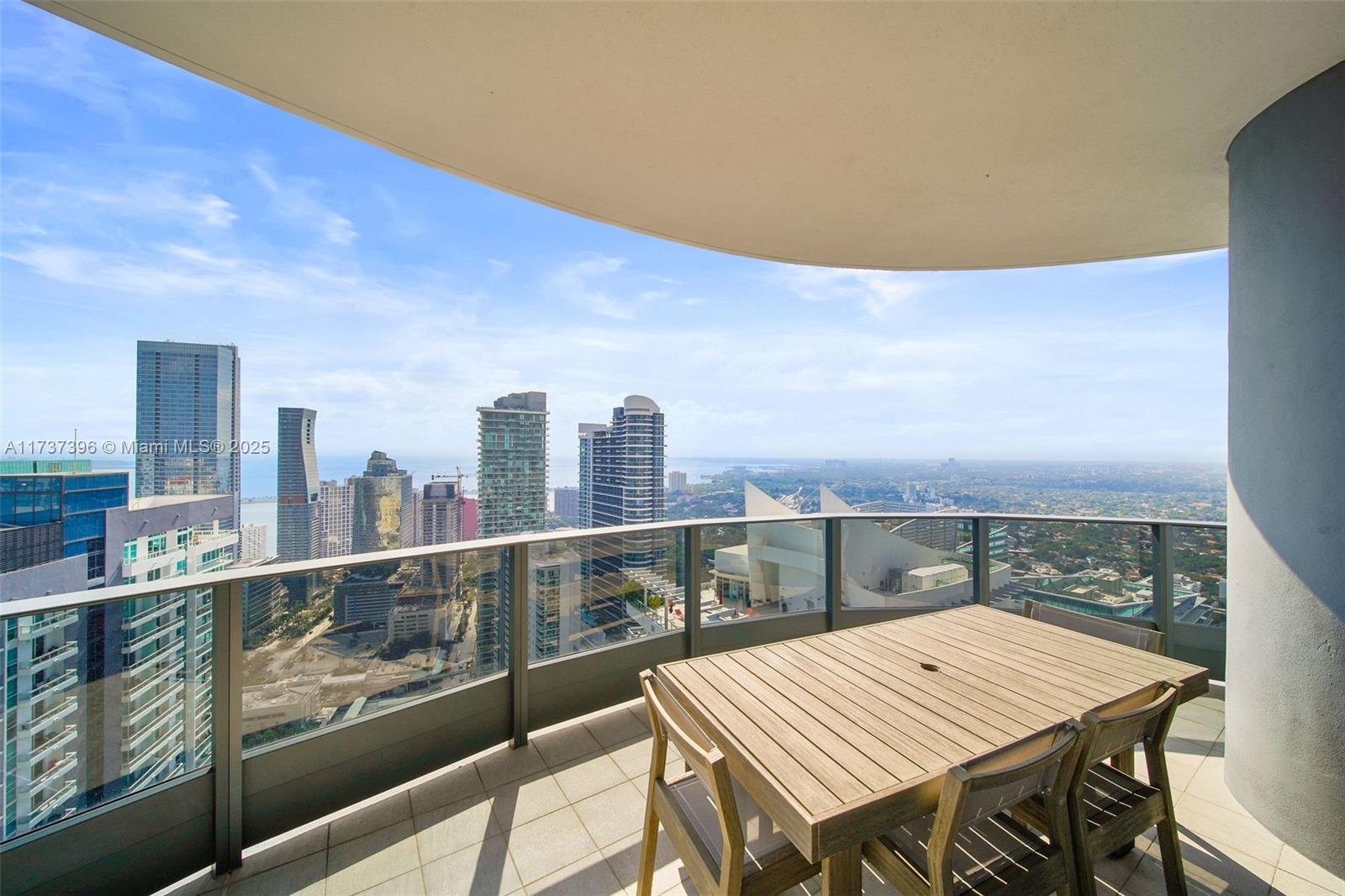 1000 Brickell Plaza #PH5002, Miami FL 33131