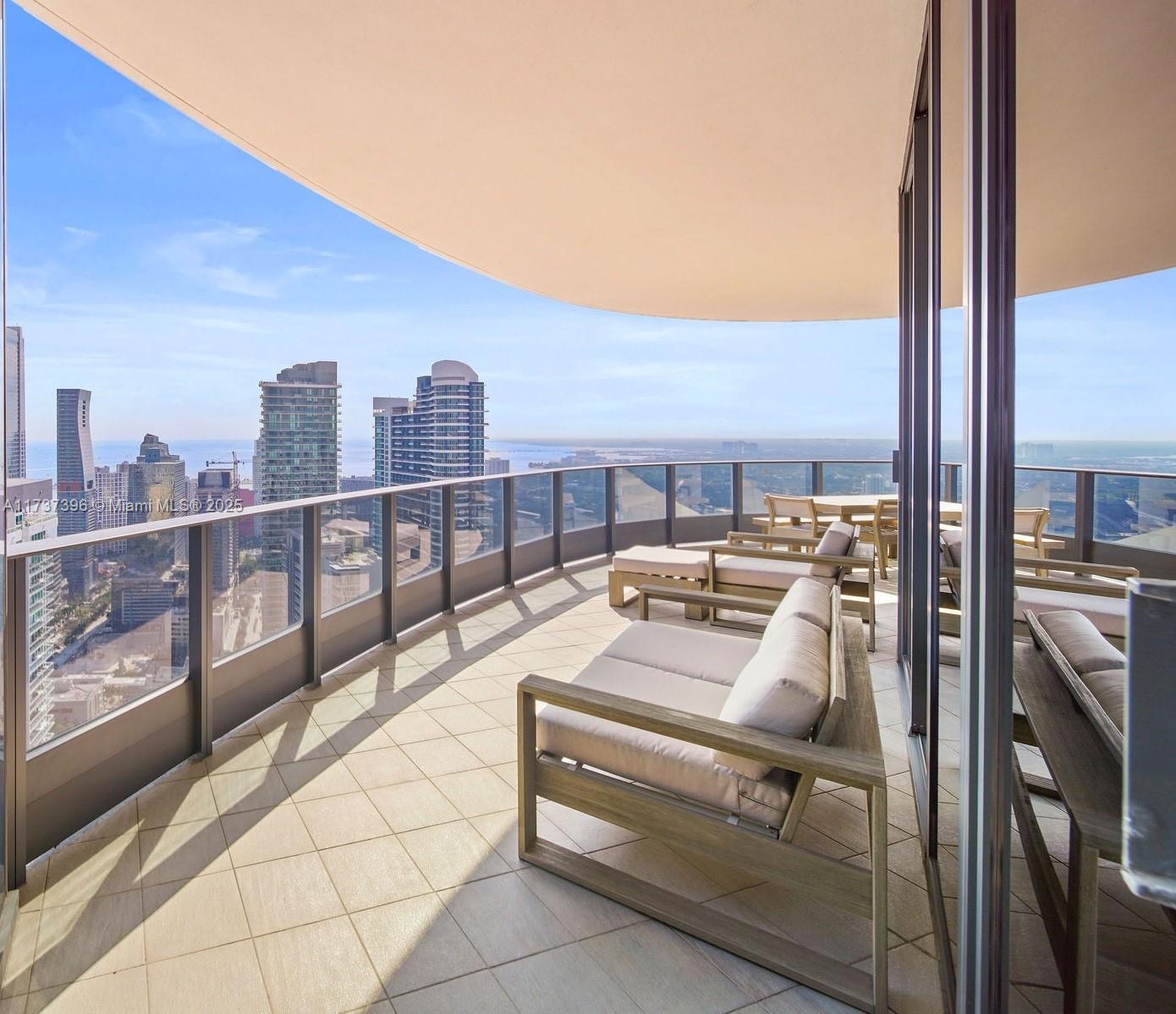 1000 Brickell Plaza #PH5002, Miami FL 33131