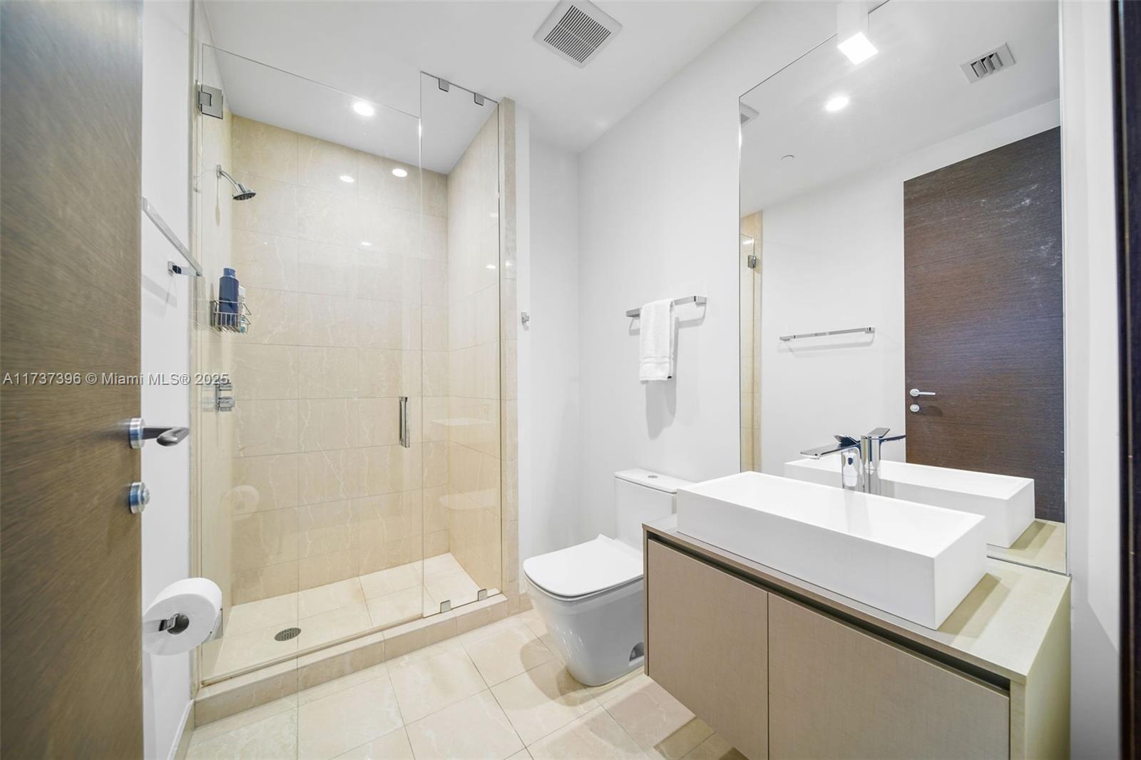 1000 Brickell Plaza #PH5002, Miami FL 33131
