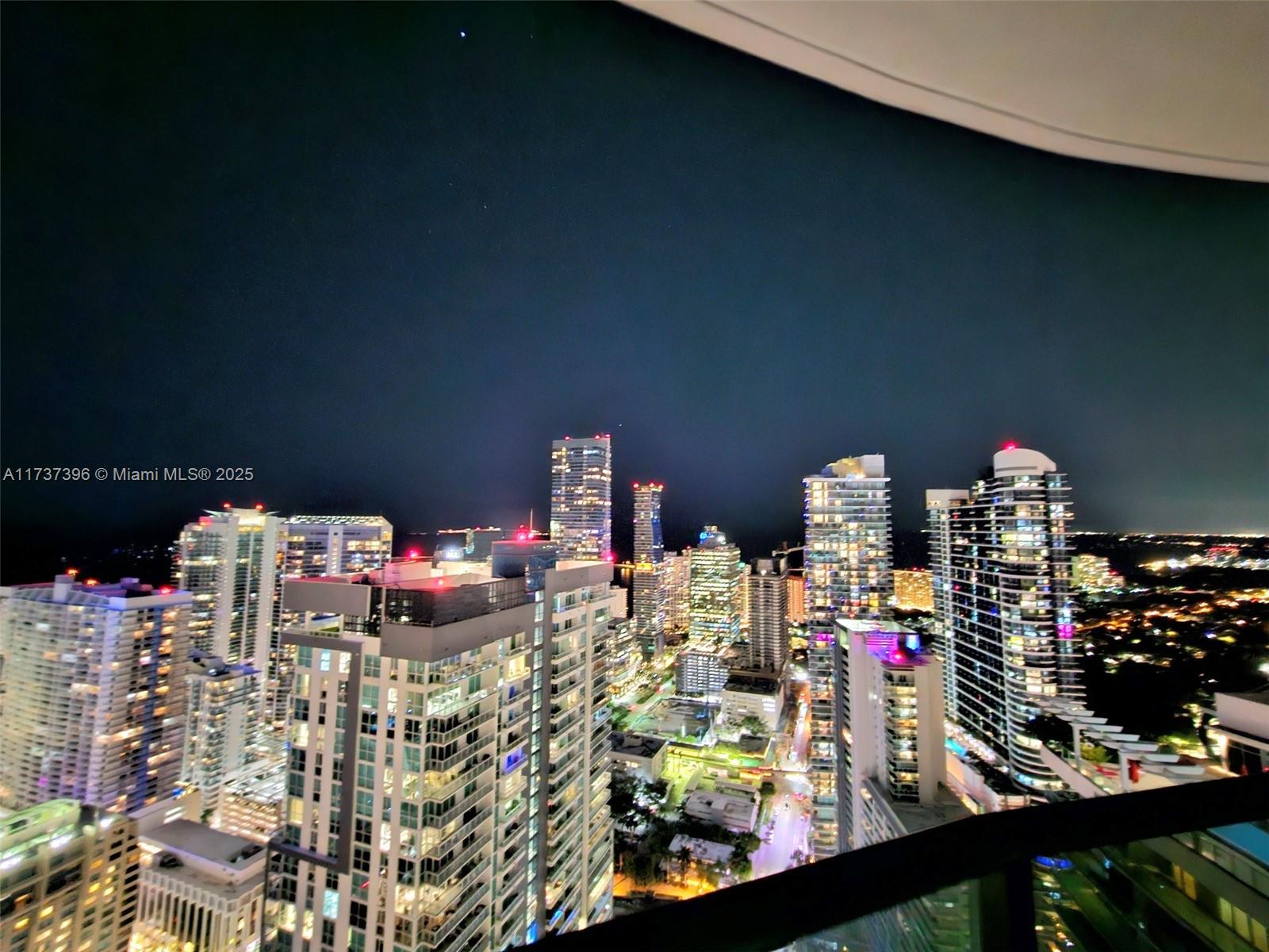 1000 Brickell Plaza #PH5002, Miami FL 33131
