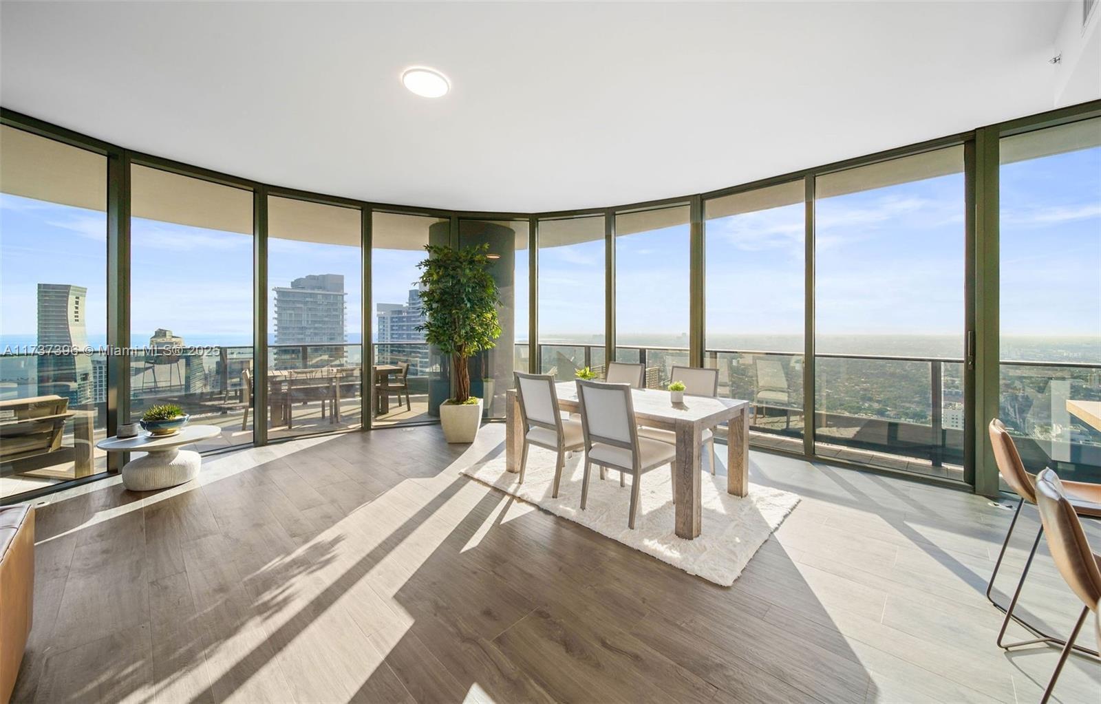 1000 Brickell Plaza #PH5002, Miami FL 33131