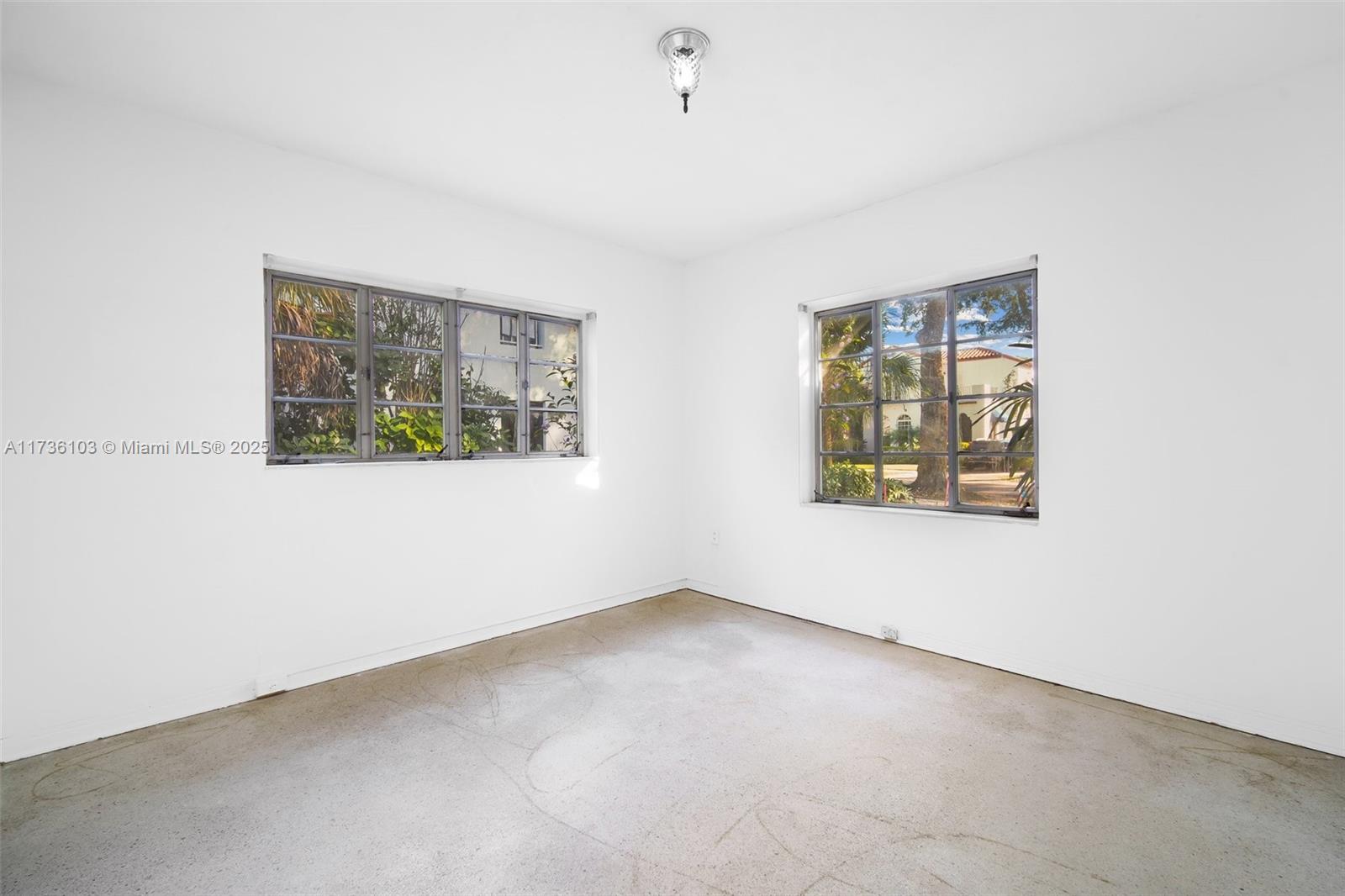 1539 Catalonia Ave, Coral Gables FL 33134