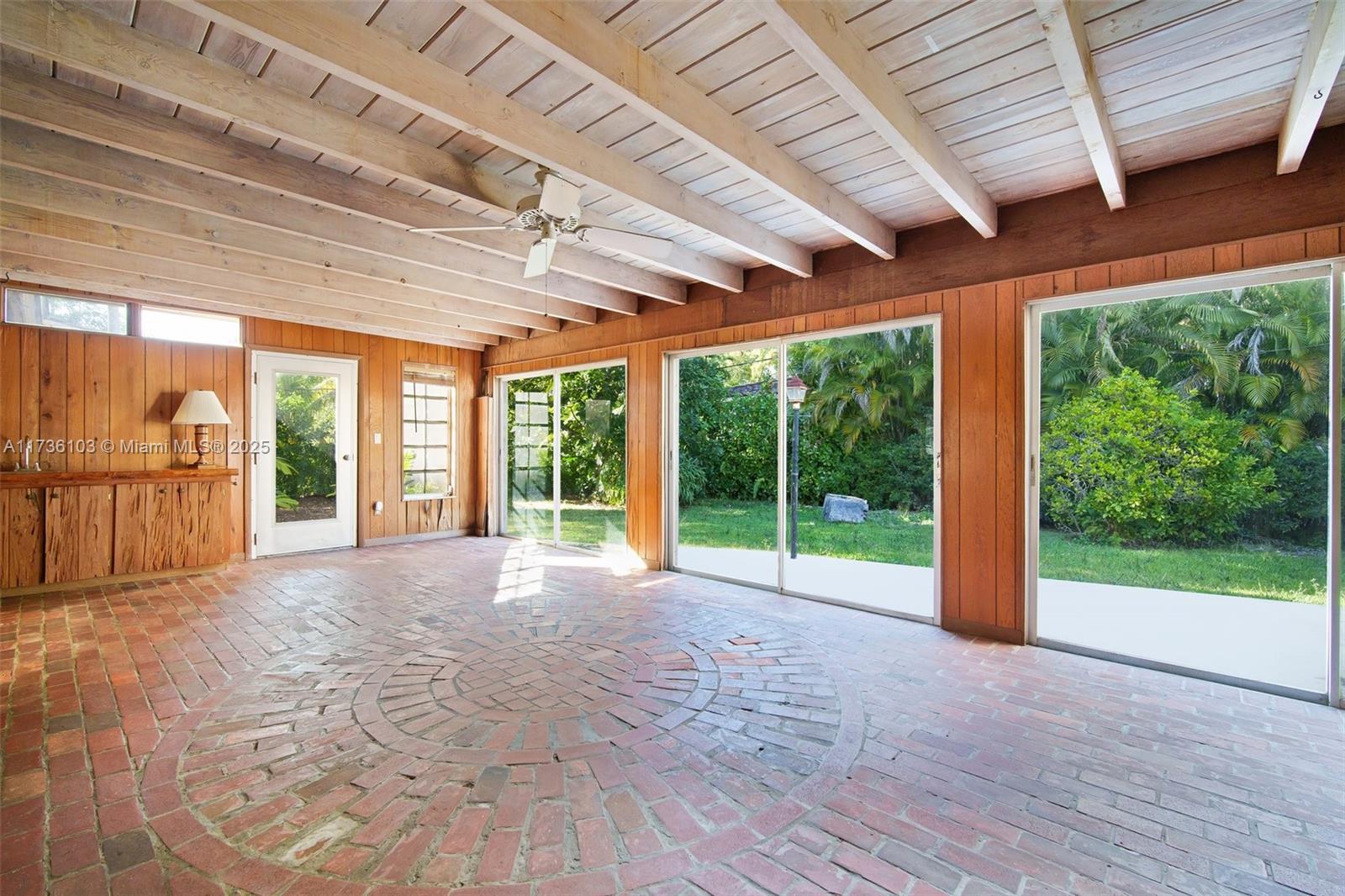 1539 Catalonia Ave, Coral Gables FL 33134