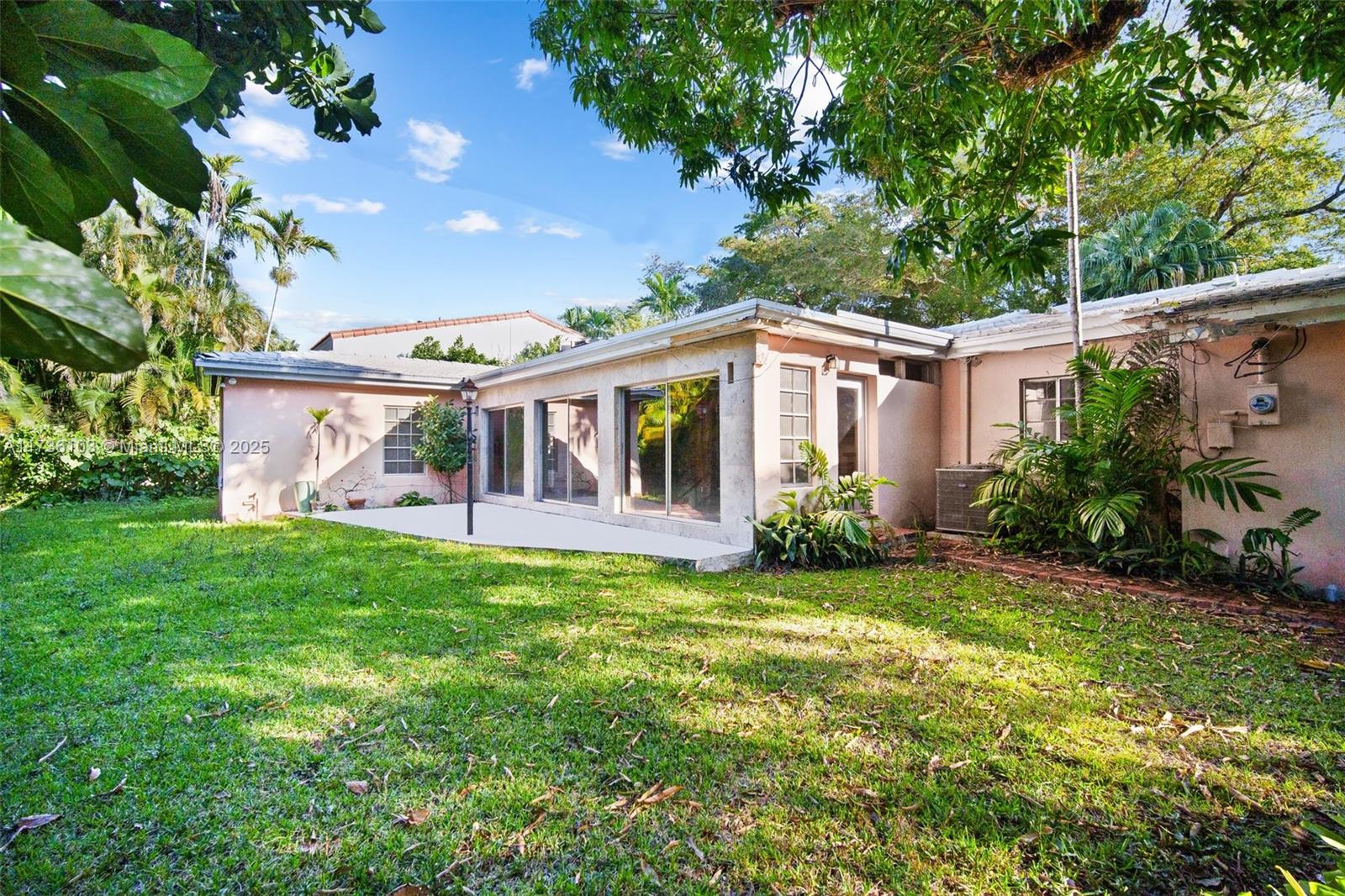 1539 Catalonia Ave, Coral Gables FL 33134