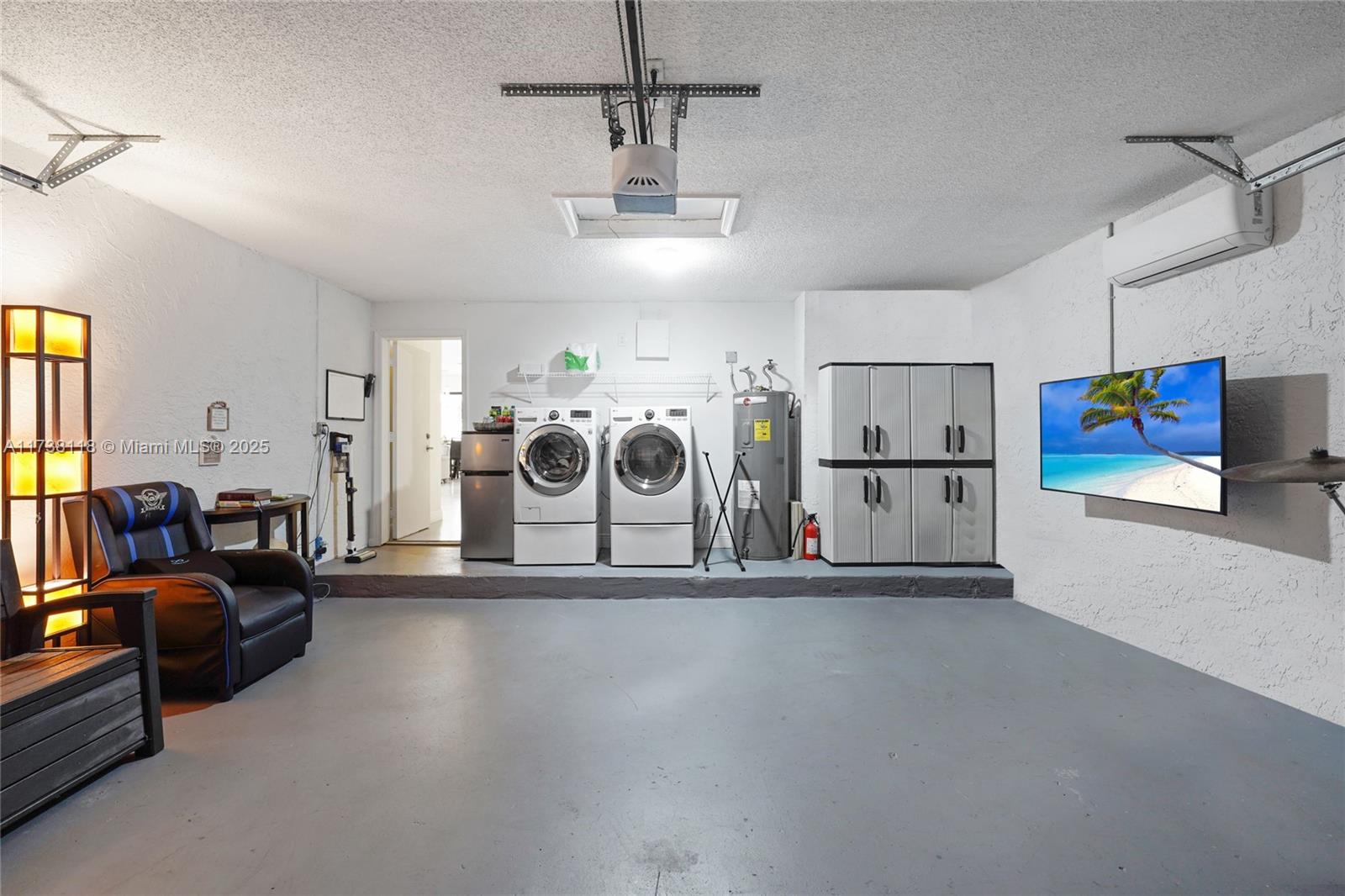 Listing Photo 12