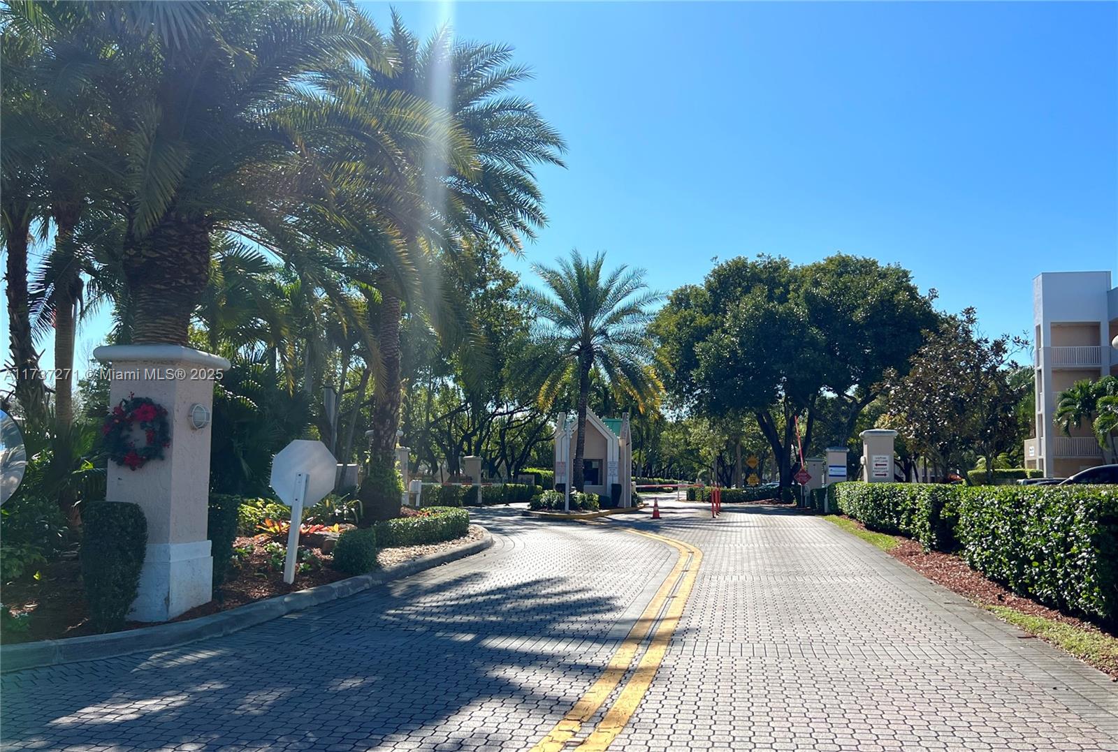 2601 N Nob Hill Rd #401, Sunrise, Florida image 2