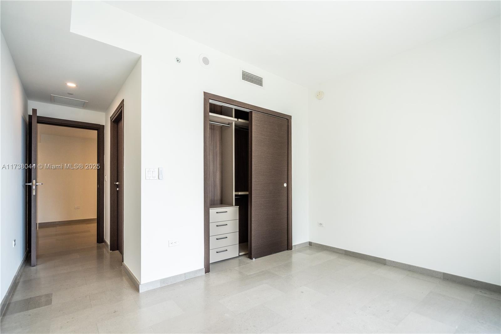Listing Photo 24