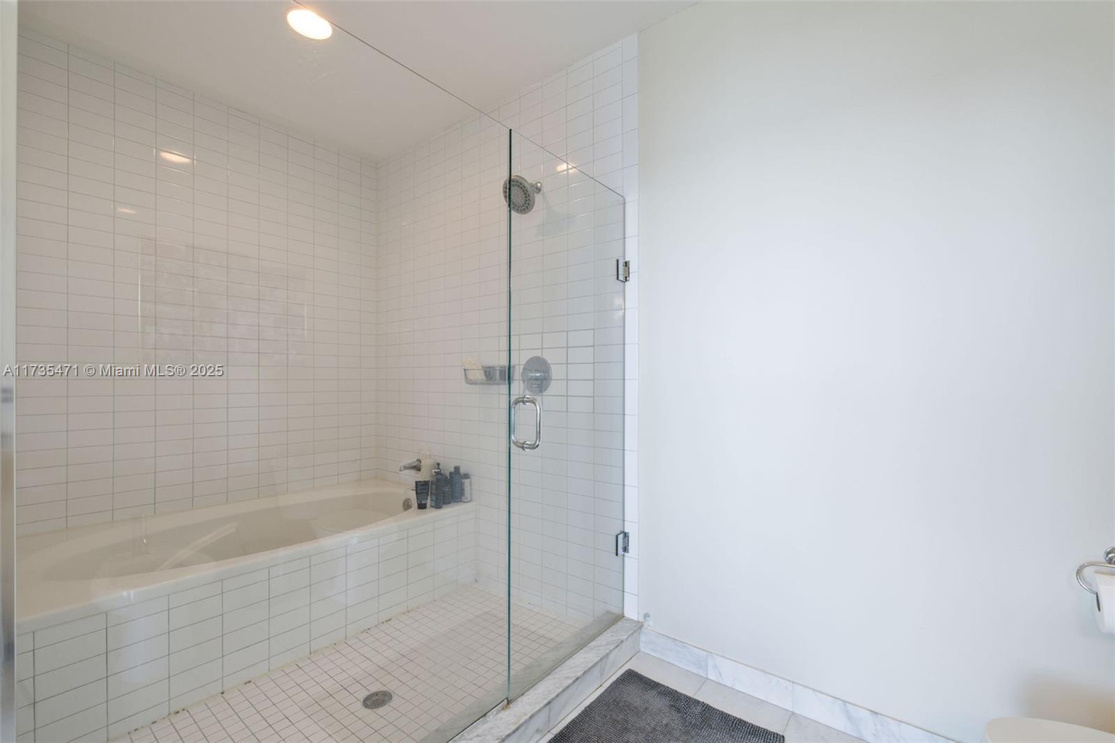 888 BISCAYNE BL #4901, Miami FL 33132